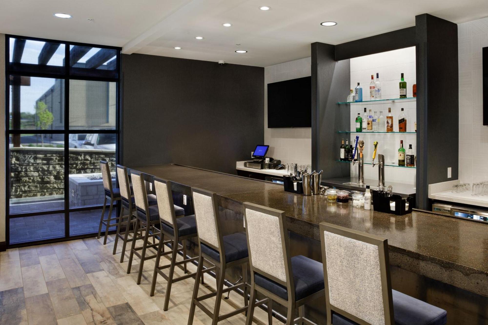 Springhill Suites By Marriott Topeka Southwest Zewnętrze zdjęcie
